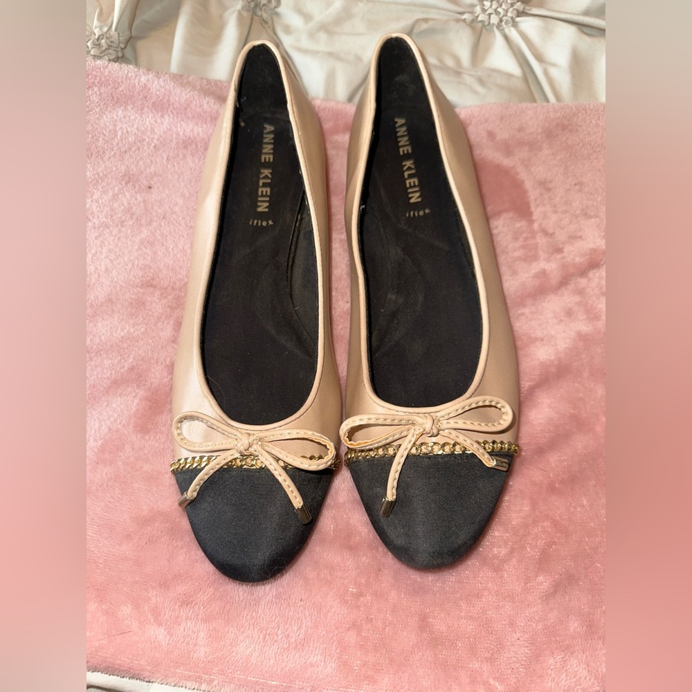 Anne Klein ballet flats